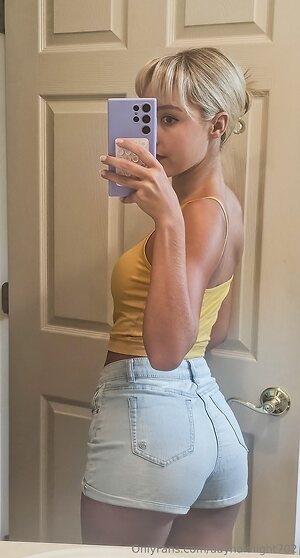 daynaknight702 Nude Leaked Photo #17