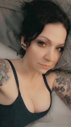 deelirium Nude Leaked Photo #6