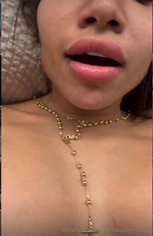 deliciusstinnykate Nude Leaked Photo #9