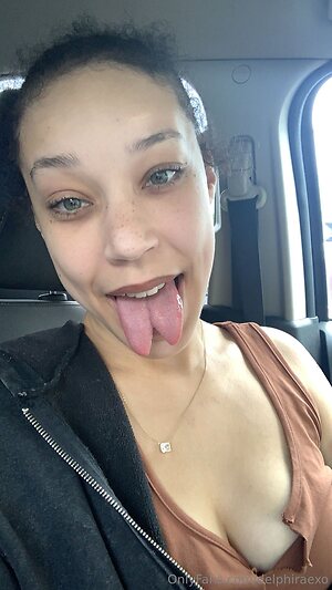 delphiraexo Nude Leaked Photo #8