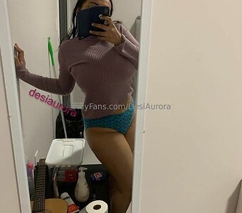 desiaurora Nude Leaked Photo #25