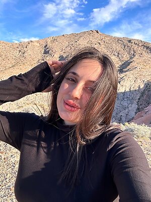 diamaniya Nude Leaked Photo #38