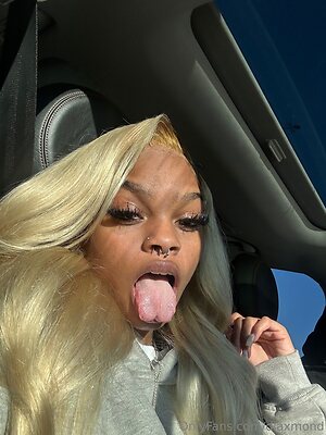 diaxmond Nude Leaked Photo #28