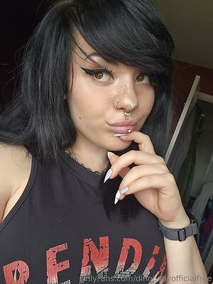 dinobabyofficialfree Nude Leaked Photo #10
