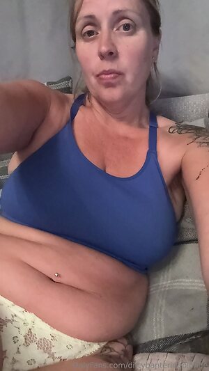 dirtybanteringblonde Nude Leaked Photo #17
