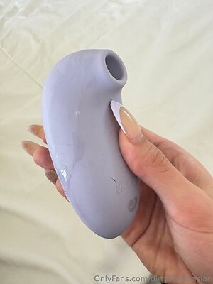 dirtylittlewasian Nude Leaked Photo #7
