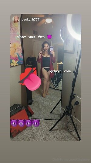 djiglowe Nude Leaked Photo #12