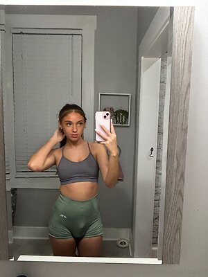 dollskayla Nude Leaked Photo #7