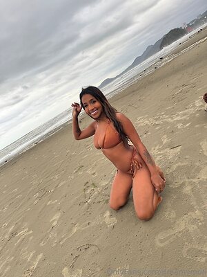 dreamymoli Nude Leaked Photo #2