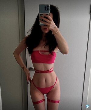 ebonynia Nude Leaked Photo #13