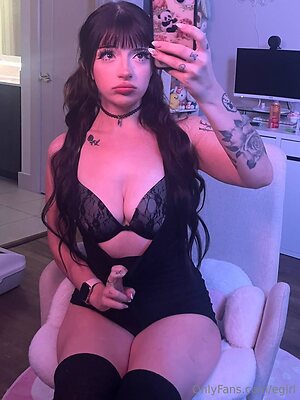 egirl Nude Leaked Photo #4
