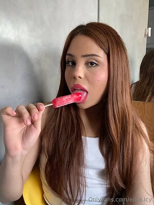 elisa icy Nude Leaked Photo #14