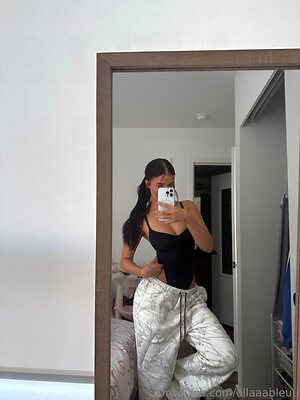 ellaaableuu Nude Leaked Photo #3
