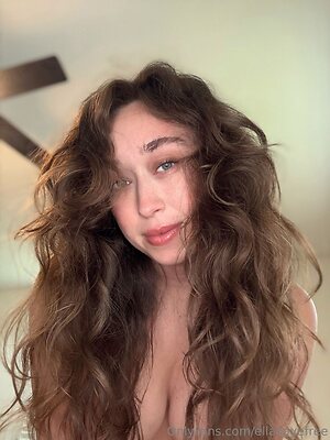ellakayefree Nude Leaked Photo #18
