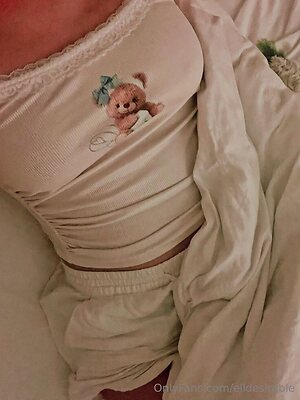 elldesirable Nude Leaked Photo #40