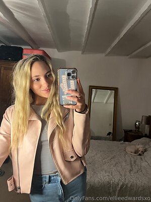 ellieedwardsxo Nude Leaked Photo #2