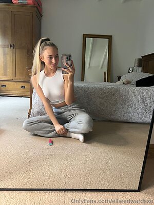ellieedwardsxo Nude Leaked Photo #13