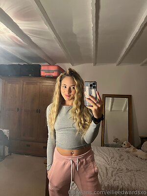 ellieedwardsxo Nude Leaked Photo #20