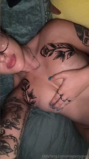 ellieexclusive Nude Leaked Photo #16