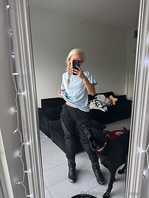 em marie3 Nude Leaked Photo #8