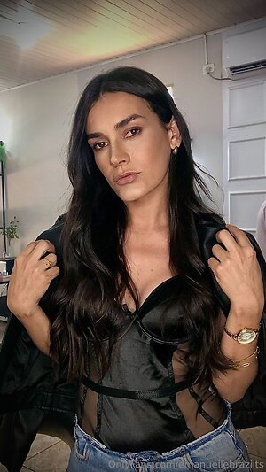 emanuellebrazilts Nude Leaked Photo #7