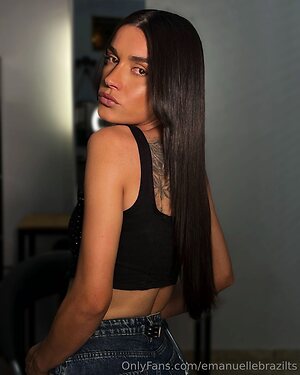 emanuellebrazilts Nude Leaked Photo #8