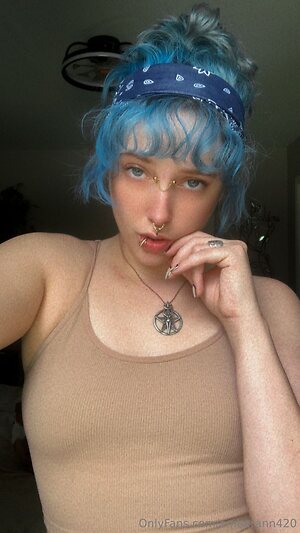 emberann420 Nude Leaked Photo #9