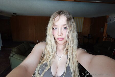eme gee Nude Leaked Photo #9