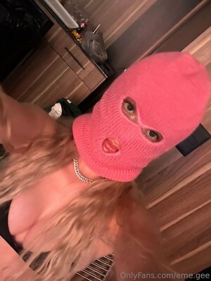 eme gee Nude Leaked Photo #18