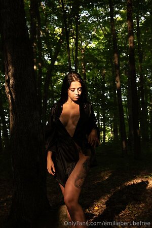 emilieberubefree Nude Leaked Photo #33