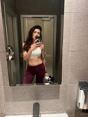 emilygpuk Nude Leaked Photo #10