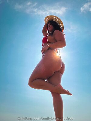emilyjoneschatfree Nude Leaked Photo #50