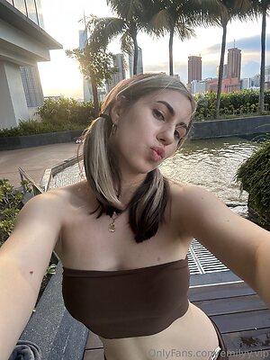 emilyy vip Nude Leaked Photo #25