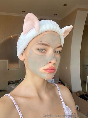 emma emma Nude Leaked Photo #4