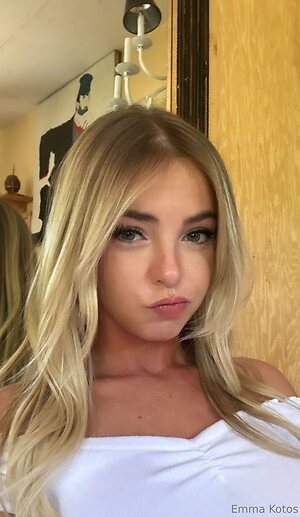 emmakotos Nude Leaked Photo #65