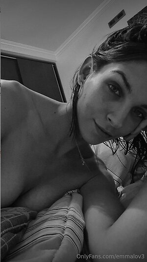 emmalov3 Nude Leaked Photo #5