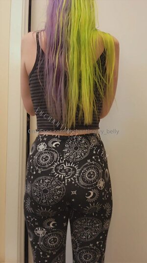 enchantingivy belly Nude Leaked Photo #16