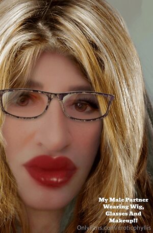 eroticphyllis Nude Leaked Photo #13