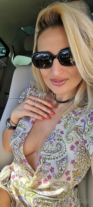 eroticvanessa Nude Leaked Photo #14