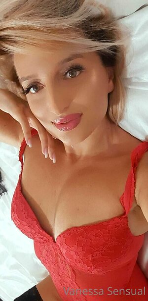 eroticvanessa Nude Leaked Photo #15