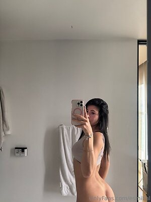 esmibal Nude Leaked Photo #3