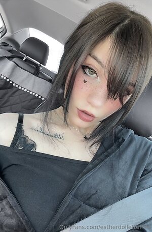 estherdollettefree Nude Leaked Photo #21