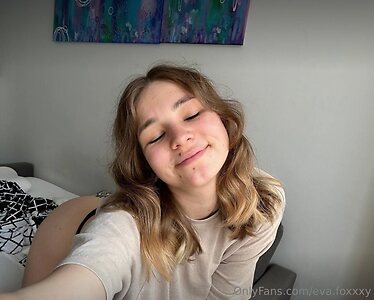 eva foxxxy Nude Leaked Photo #3