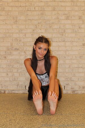 evesfeet123 Nude Leaked Photo #30