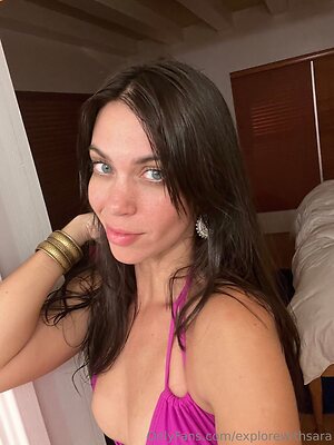 explorewithsara Nude Leaked Photo #15