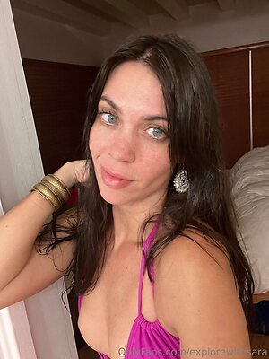 explorewithsara Nude Leaked Photo #16