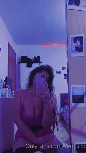 fairydelphine Nude Leaked Photo #22