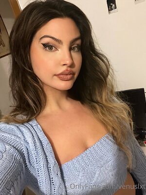 fairydelphine Nude Leaked Photo #29