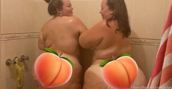 fatbigasstwins Nude Leaked Photo #30