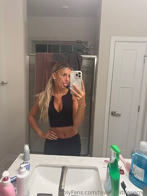 favoritelittlesecret Nude Leaked Photo #68